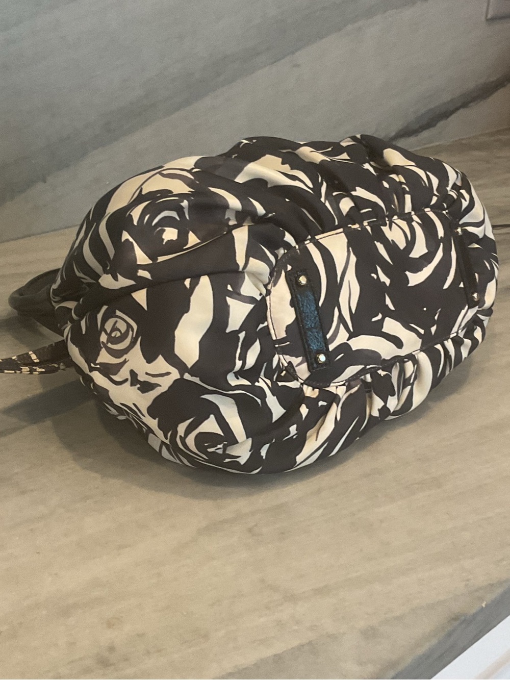 kate spade Black & White Rose-Print Satchel - Picture 8 of 11